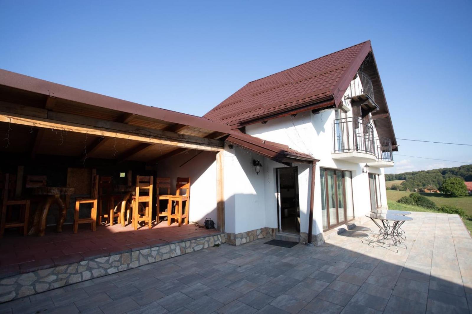 Casa Din Livada, Poiana Marului, Brasov Villa Bagian luar foto