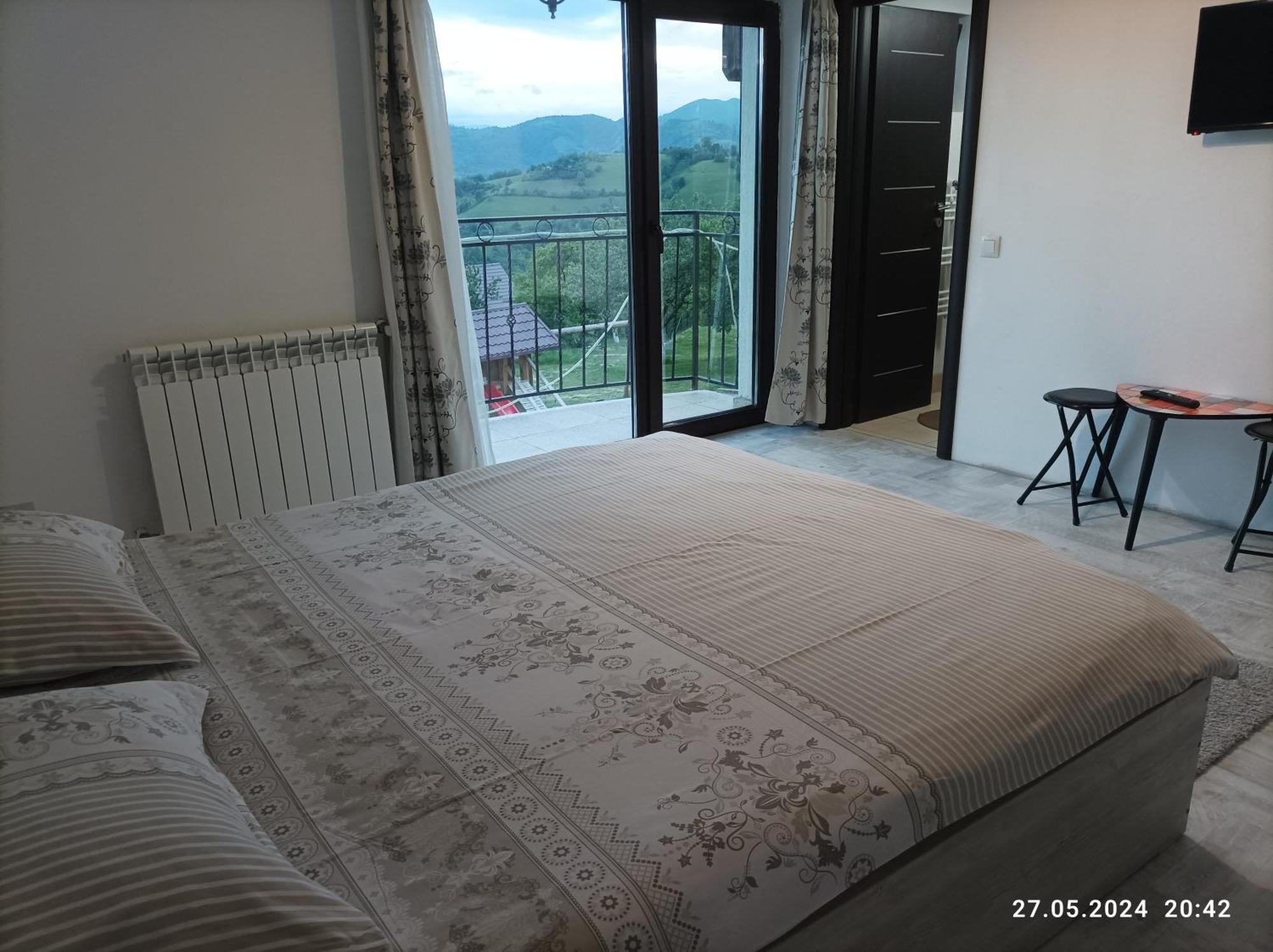 Casa Din Livada, Poiana Marului, Brasov Villa Bagian luar foto
